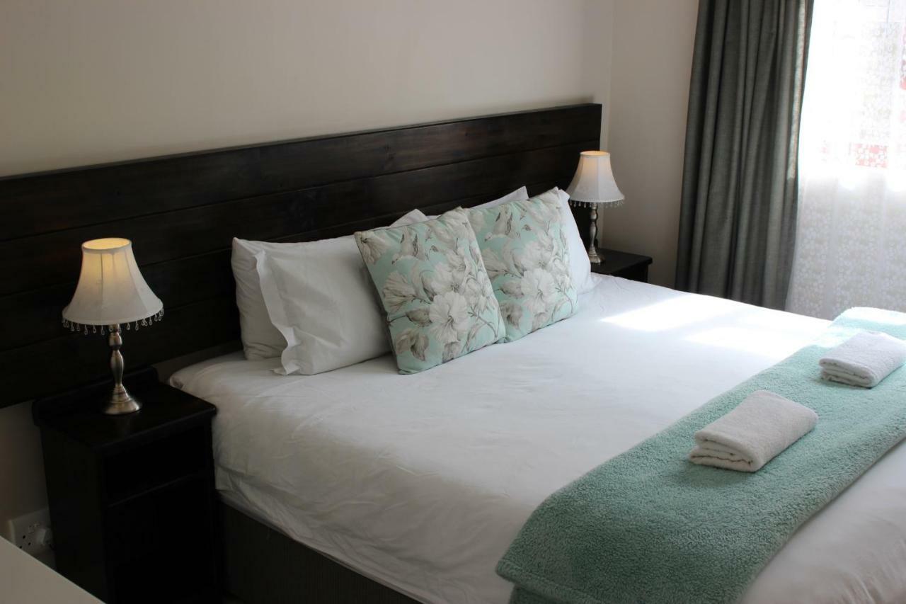 Metime Guesthouse & Self Catering Hartenbos Bagian luar foto